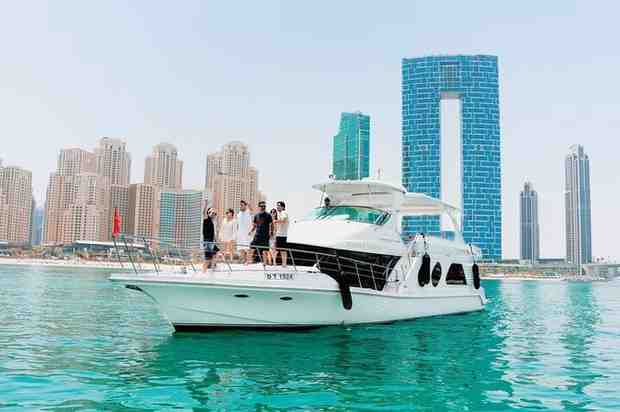 Dubai Marina Yacht Tour Packages Dubai Marina Yacht Tour Packages